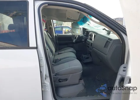 2007 Dodge Ram 1500 Slt/Trx4 Off Road/Sport z USA, uszkodzony, nr VIN 1D7HU18287S205802